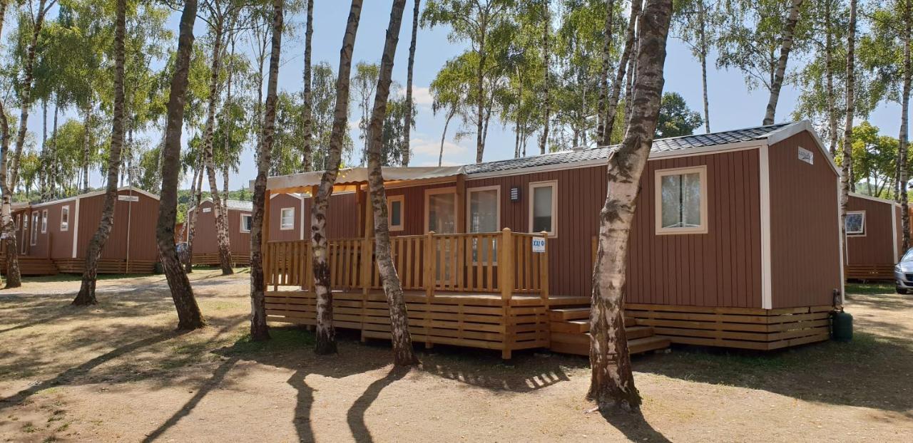 Mobil Homes Xxl2 4 Chambres - Camping Le Ranch Des Volcans Шатель-Гийон Экстерьер фото