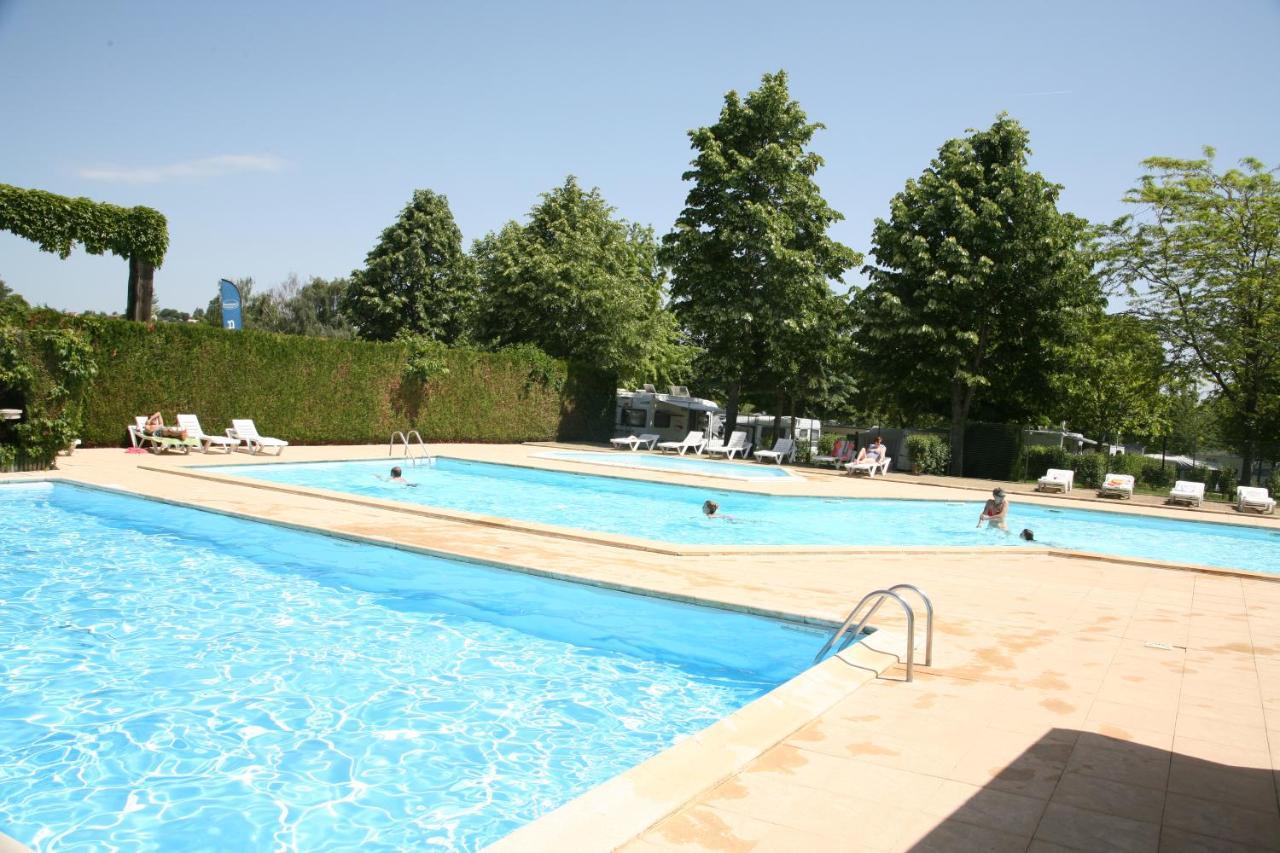 Mobil Homes Xxl2 4 Chambres - Camping Le Ranch Des Volcans Шатель-Гийон Экстерьер фото